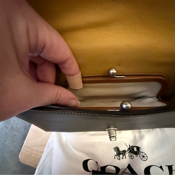 Elvis Presley Black Double Dinky Coach bag - Picture 14 of 15